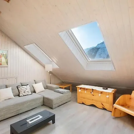 Mansarda Gran Paradiso 아파트 *