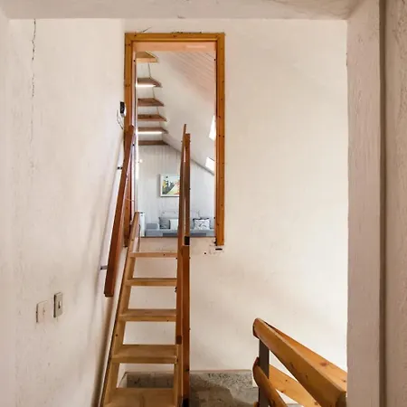 Mansarda Gran Paradiso 아파트